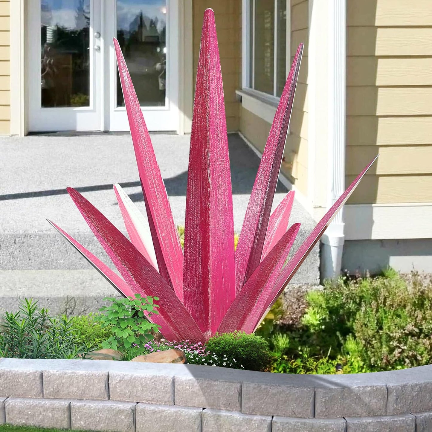 Large Tequila Rustic Sculpture, Rustic Metal Agave Plants for Outdoor Patio Yard, Home Decor Hand Painted Metal Agave Garden Yard Statue, Outdoor Lawn Ornaments (Blue - L (W/Solar Light))