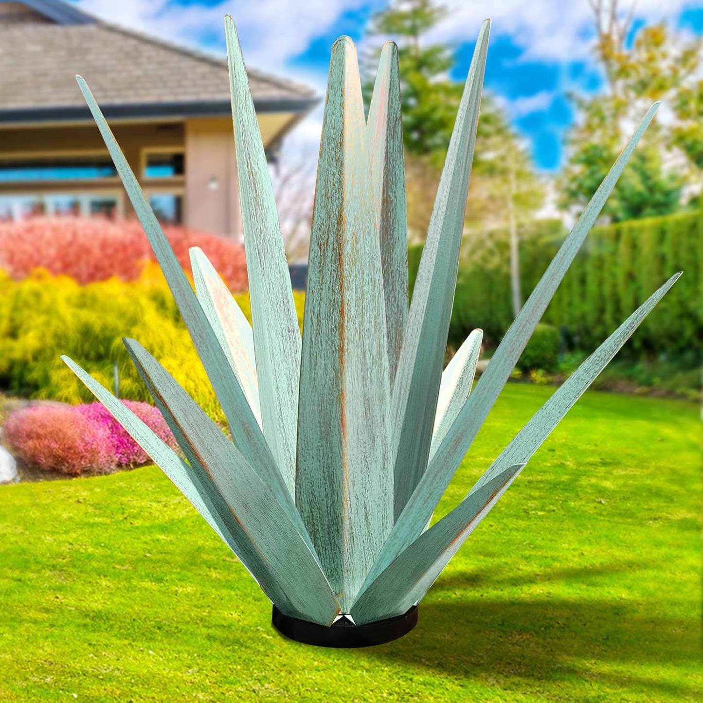 Large Tequila Rustic Sculpture, Rustic Metal Agave Plants for Outdoor Patio Yard, Home Decor Hand Painted Metal Agave Garden Yard Statue, Outdoor Lawn Ornaments (Blue - L (W/Solar Light))