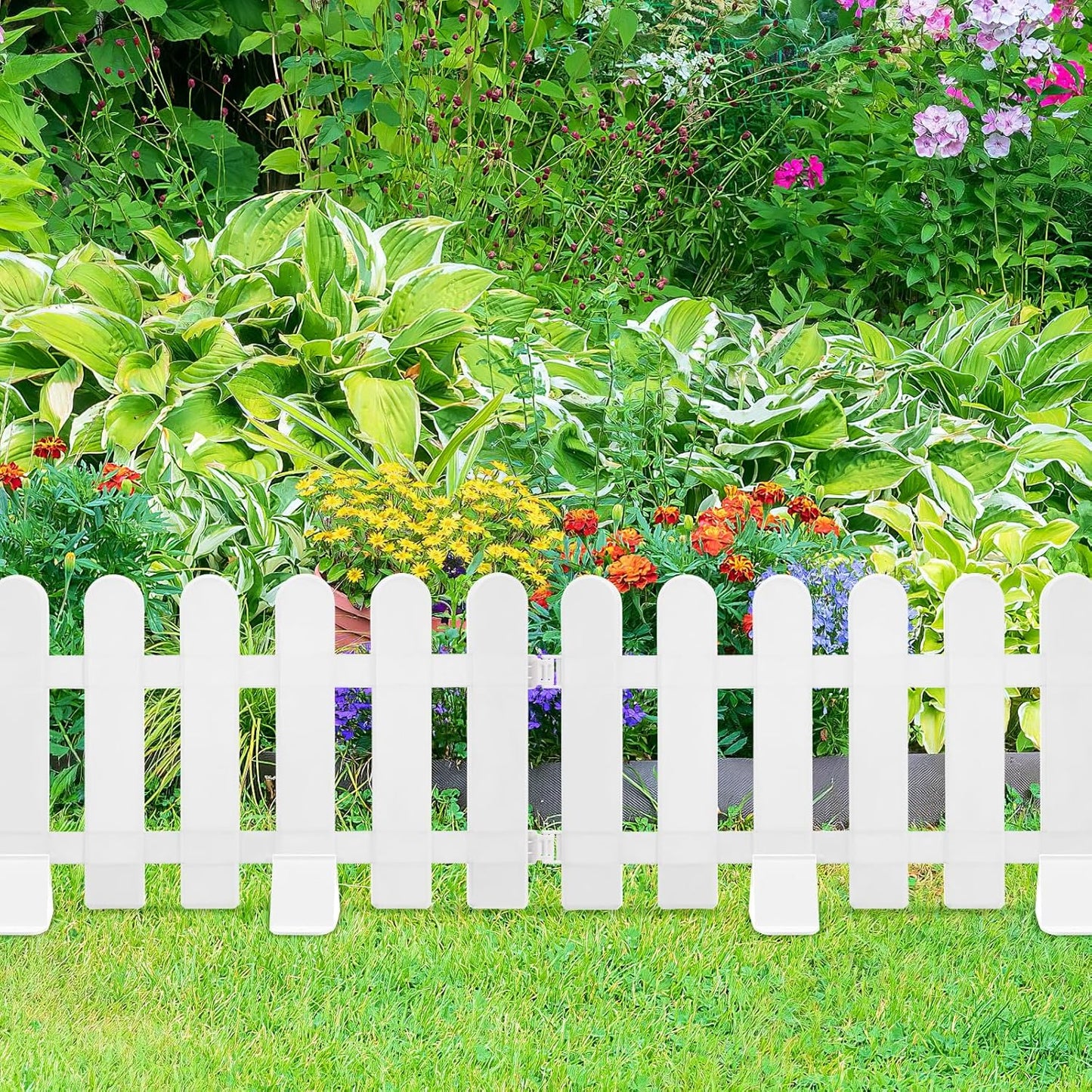2pcs Plastic Fence Decoration Courtyard Garden Fence White Fence Picket Fence with 4 Base Grass Lawn Edgings Flowerbeds Plant Borders Landscape Path Panel White, 50.00X30.00X1.00CM